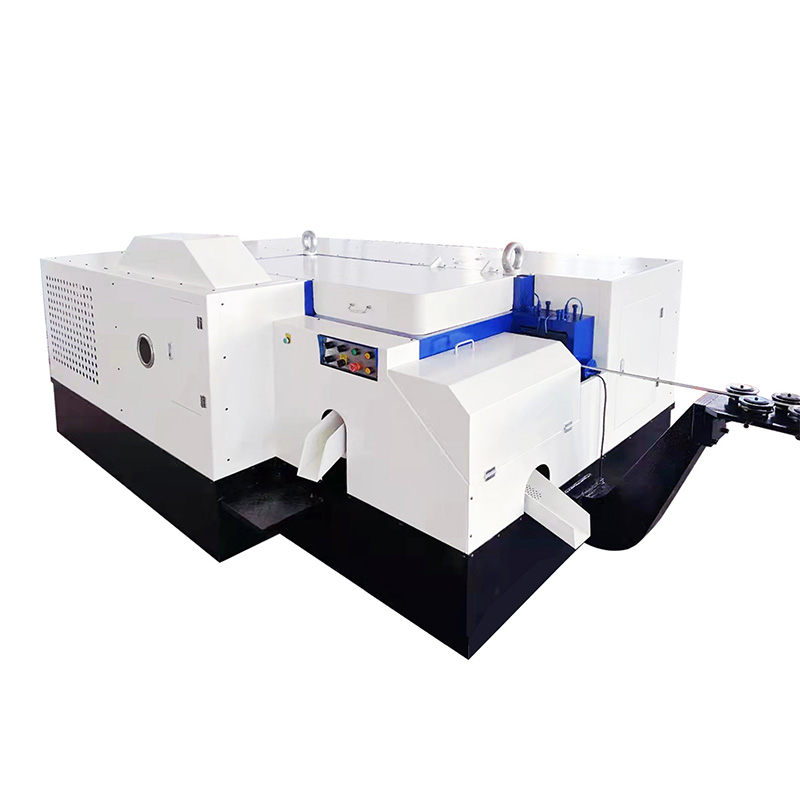 Automatický stroj na výrobu šestihranných matic